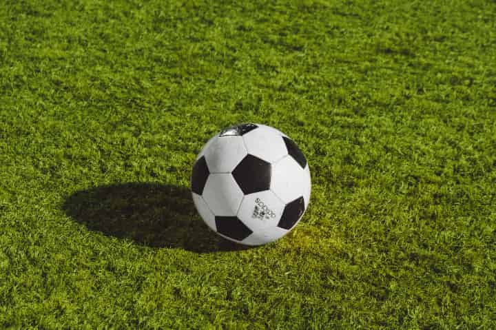 サッカー