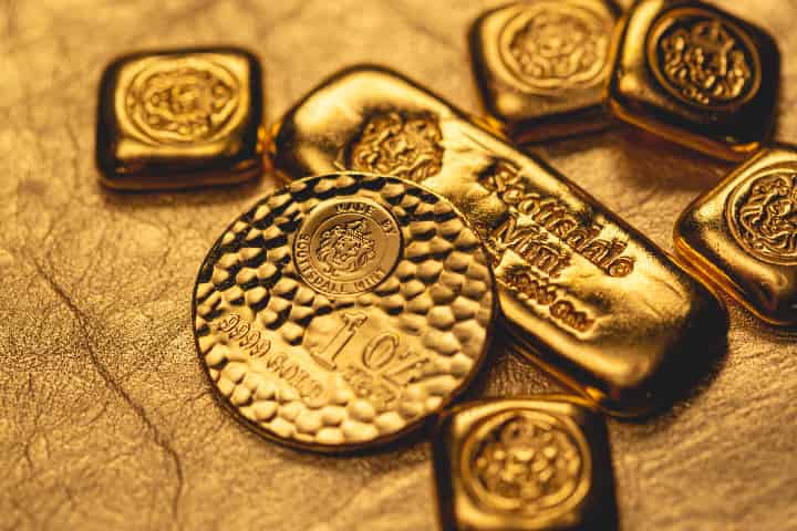 金や株といった資産と連動するステーブルコインも存在する