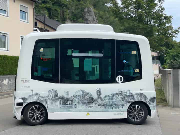 車の自動運転