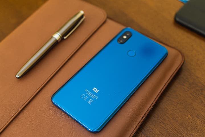 根本は同じスマートフォンも機能面で若干違う