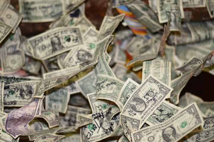 現金