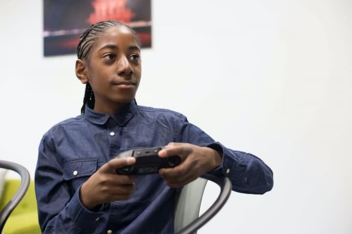 eスポーツゲームのソーシャルゲーム:MOBA