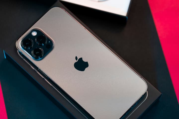 日本にスマートフォンが上陸した経緯